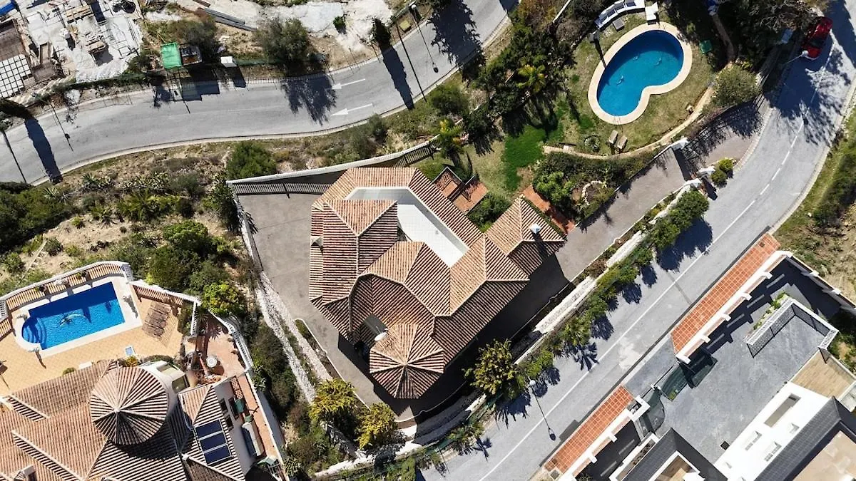 Andalusian Style Villa In 미하스